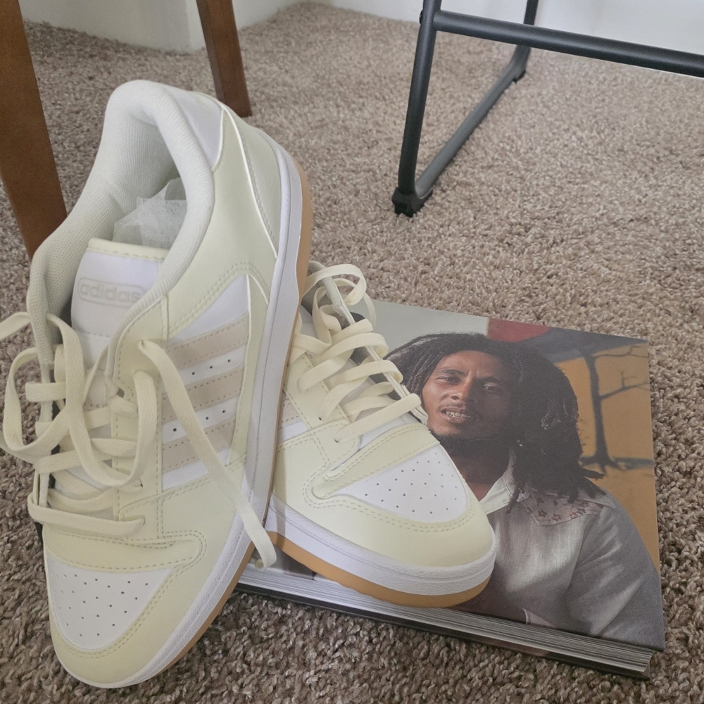 Adidas Women's Butter Yelkow  Sneakers